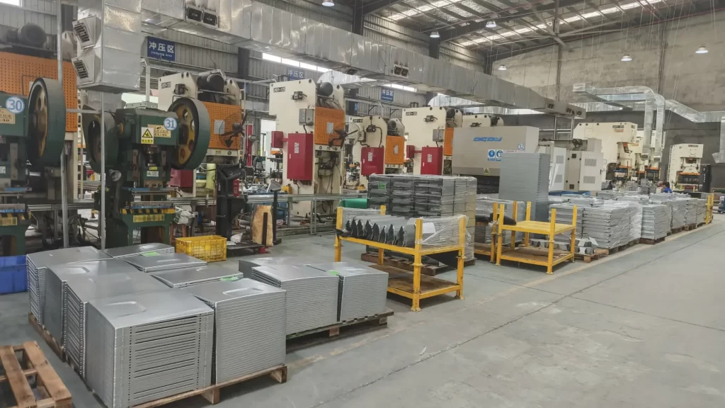 power distribution metal box