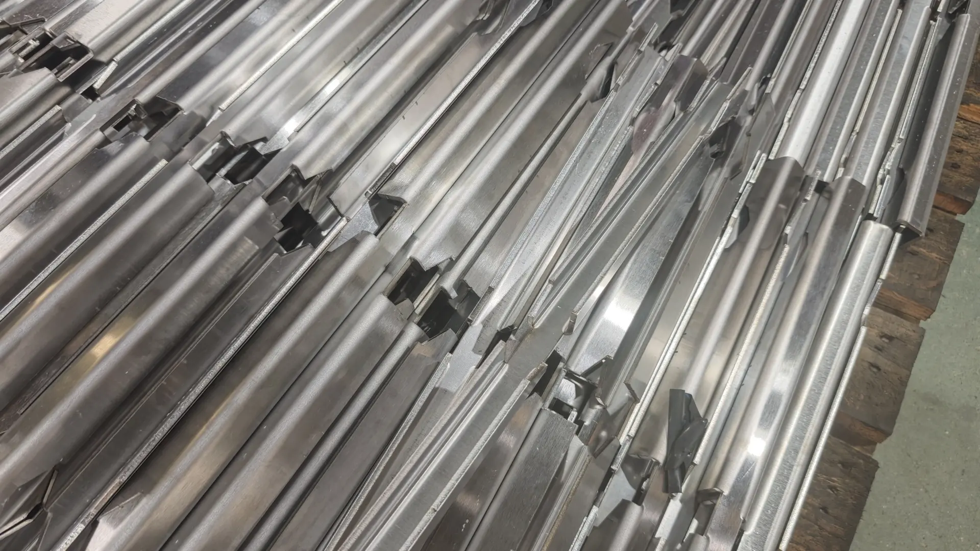 What is Powder Coated Metal Cabinet? Get Key Benefits for Storage Now