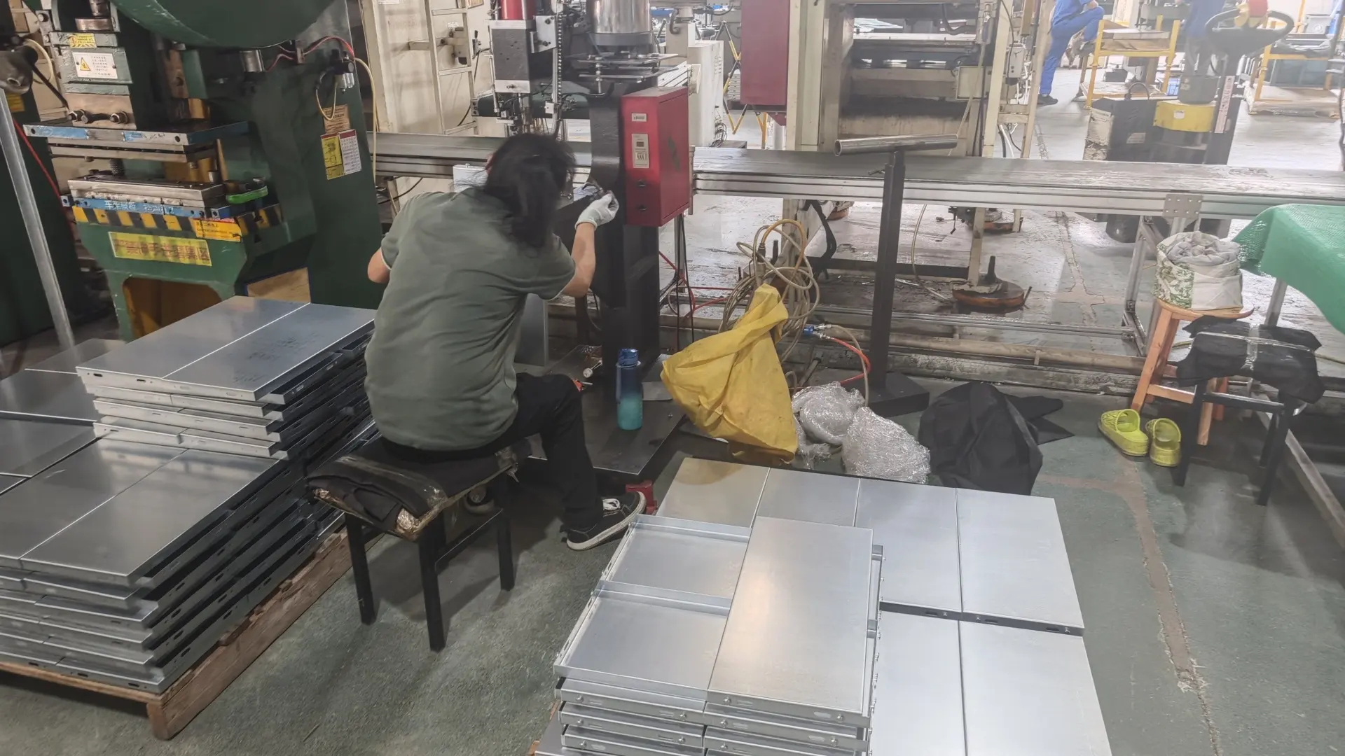 Server Rack Sheet Metal Choosing Guide: 7 Must-Know Features