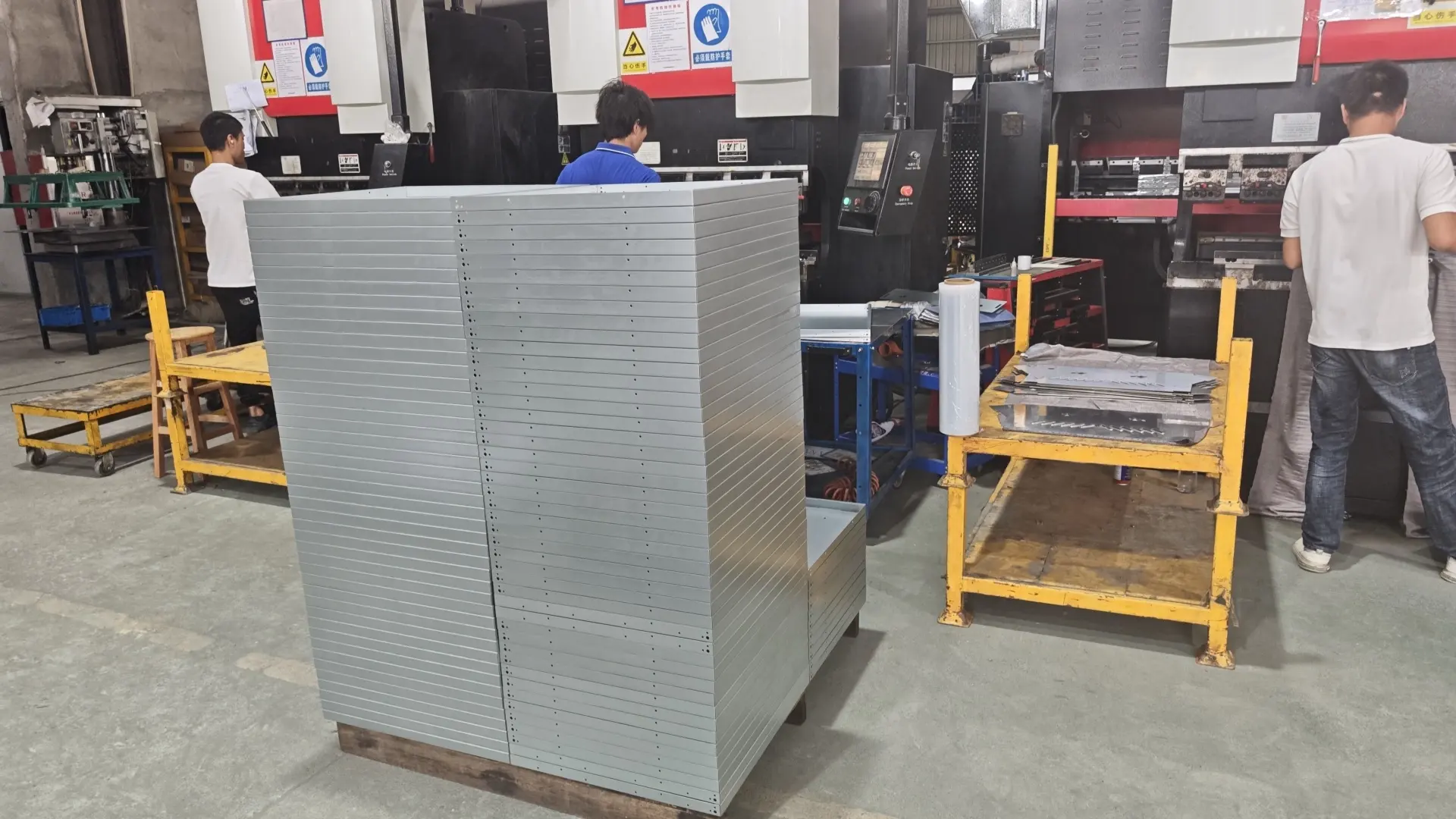 How to choose sheet metal enclosure box? Top 5 tips for smart buying.