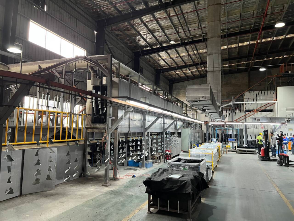Metal surface spraying treatment workshop4